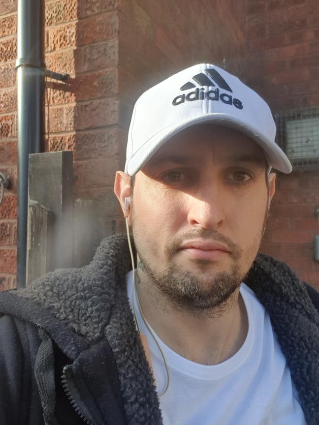 Male 38 looking for rooms  Main Photo