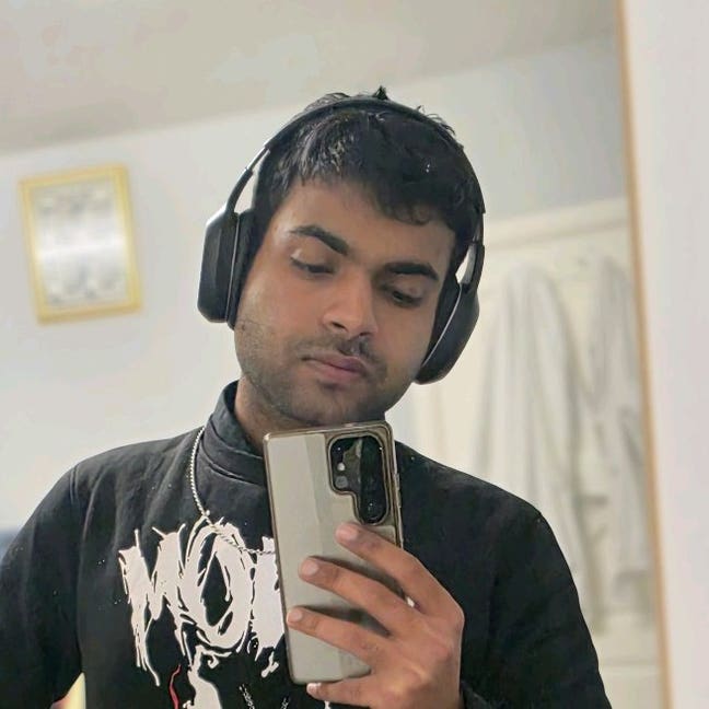 Available for renting room Main Photo