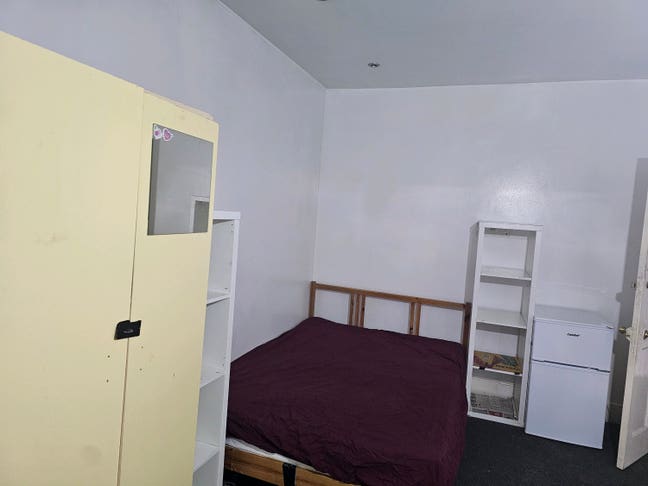 Double room is available to rent Main Photo