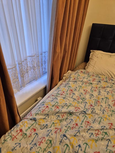 Medium Size Room Hayes Middx (Cran) Main Photo