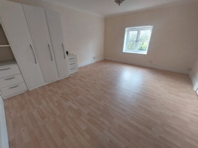 Spacious rooms available from &pound;425 pcm  Main Photo