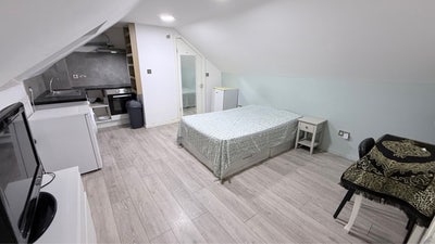 🛏️ Private Studio – Smart & Bright ✨ Main Photo