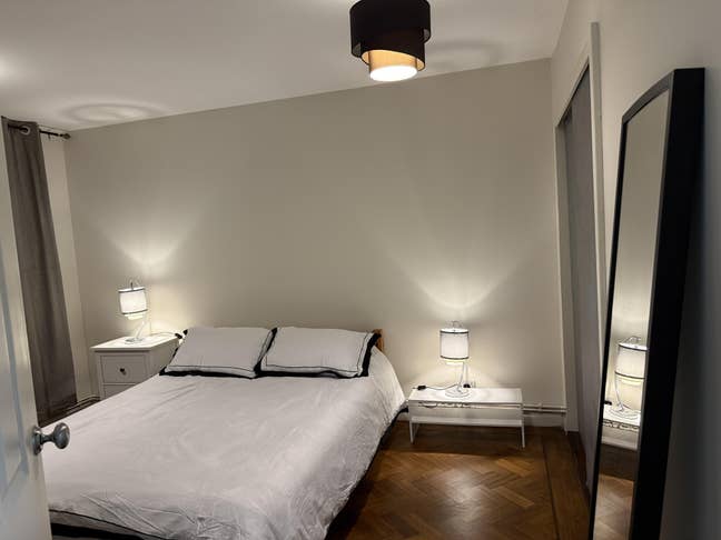 Room for Rent – Cozy, Stylish, and Comfortably Des Main Photo