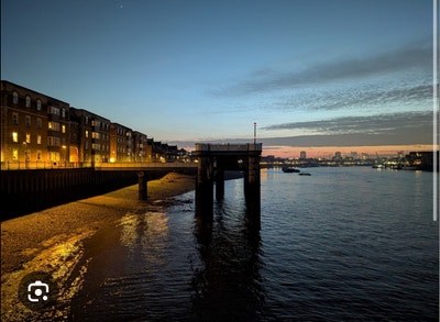 Beautiful & Affordable Double By The Thames  Main Photo