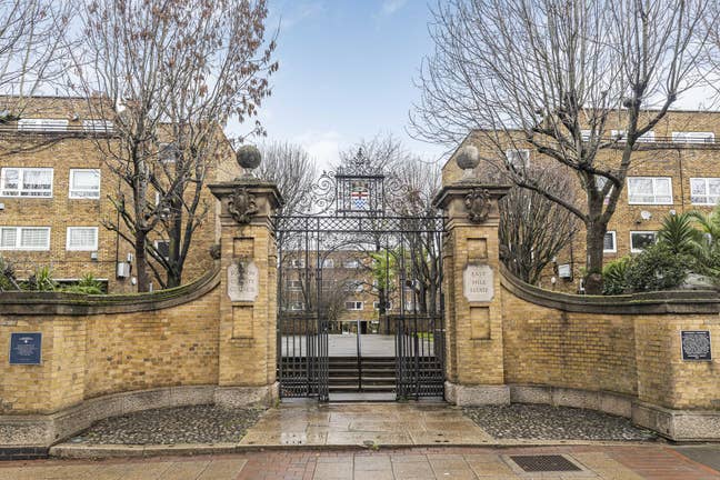 Double Room in a Shared Flat, East Hill, SW18 Main Photo