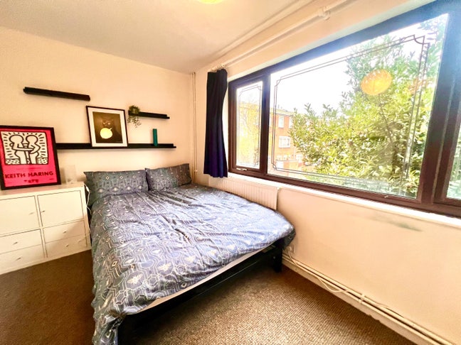 Beautiful room in the heart of Dalston.  Main Photo