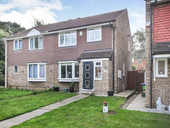 Bright & Spacious 3 Bedroom Home Main Photo