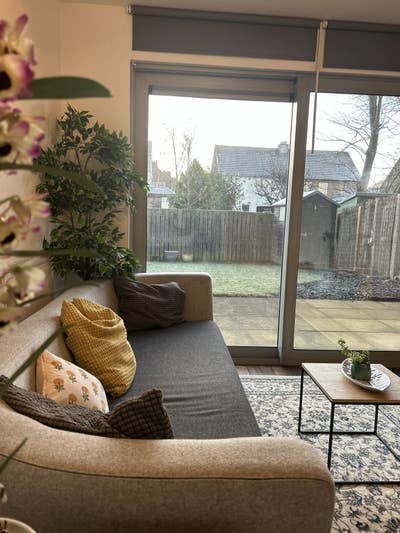 Bright en-suite room with private kitchen Main Photo