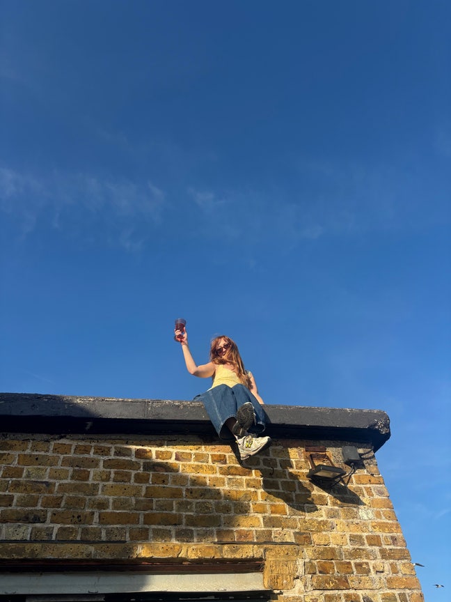 Looking for light bright space or buddy up 💚💫 Main Photo