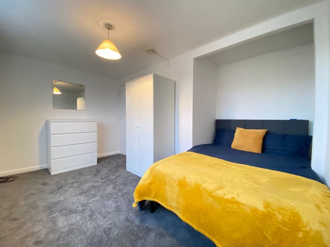 Two rooms available! Main Photo