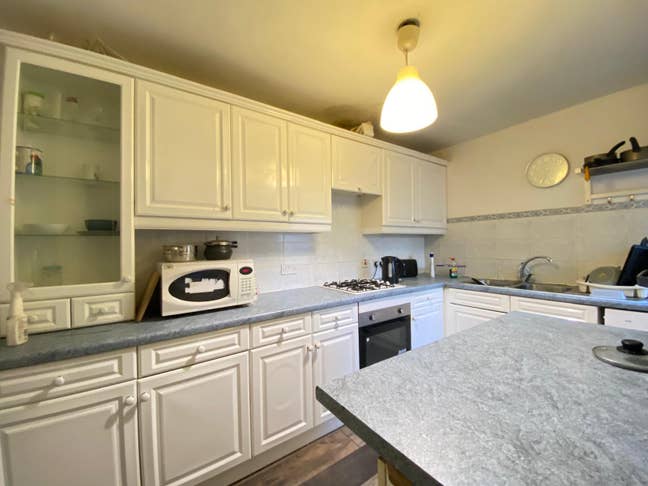 Two rooms available! Main Photo