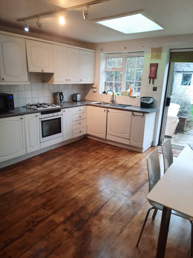 Rooms close to Hospitals, Oxford Business Park etc Main Photo