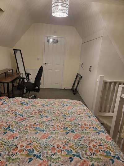 Large furnished double room to rent Main Photo