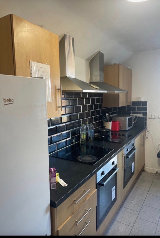 1 Double Room to Let – En Suite Main Photo