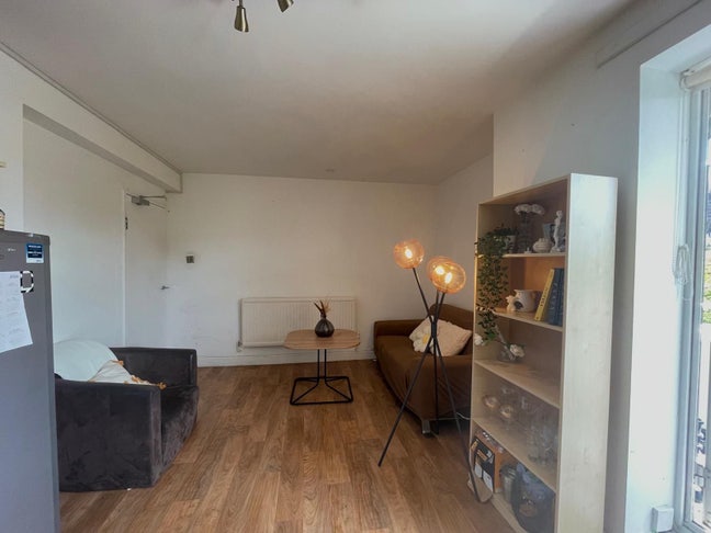 Furnished Double Room in Westferry Main Photo