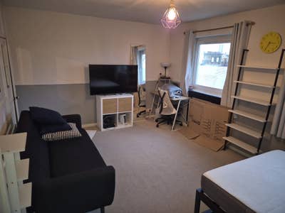 Spacious double LGBTQ+ Room in Stockwell/Oval Main Photo