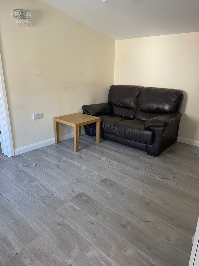 1 bedroom flat  Main Photo