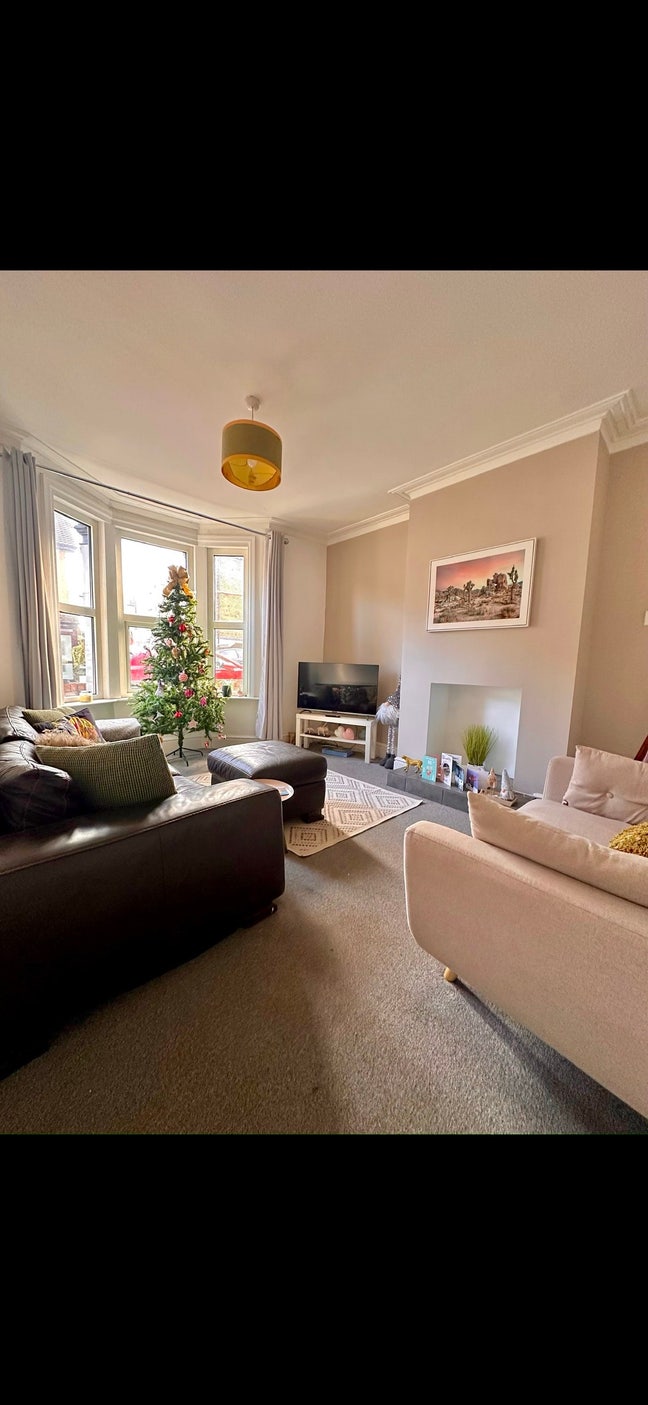 Room to rent  Main Photo