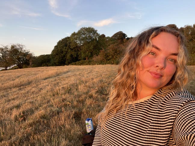 29 Female Young Professional Main Photo