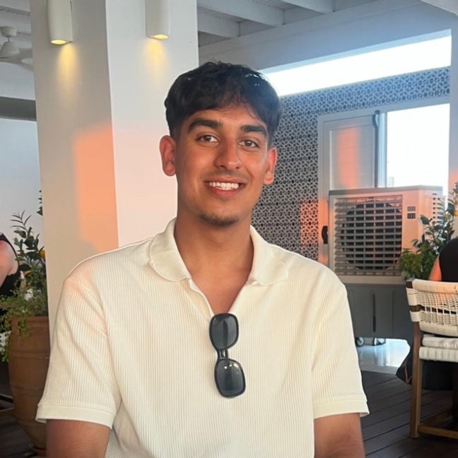 Looking for a room in a social flat Main Photo