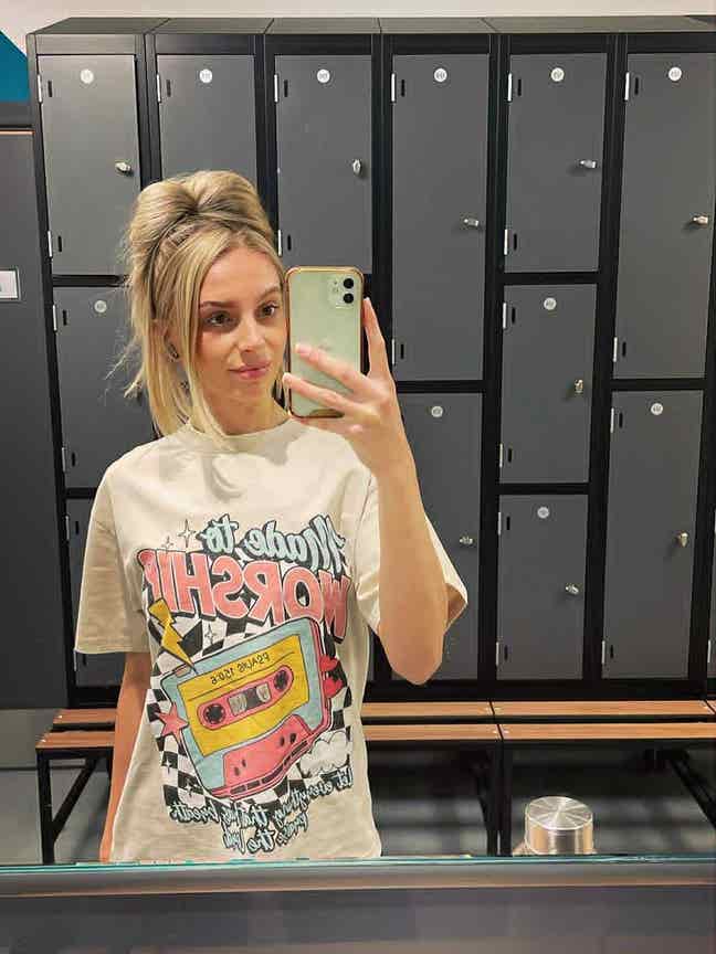 Looking for a room to rent ASAP! Main Photo