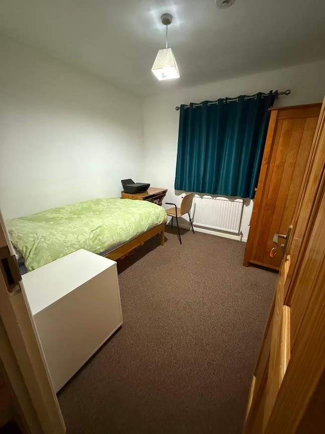 Single Room to Rent Main Photo