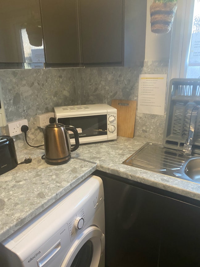 CM18 1ST - BARN MEAD Main Photo