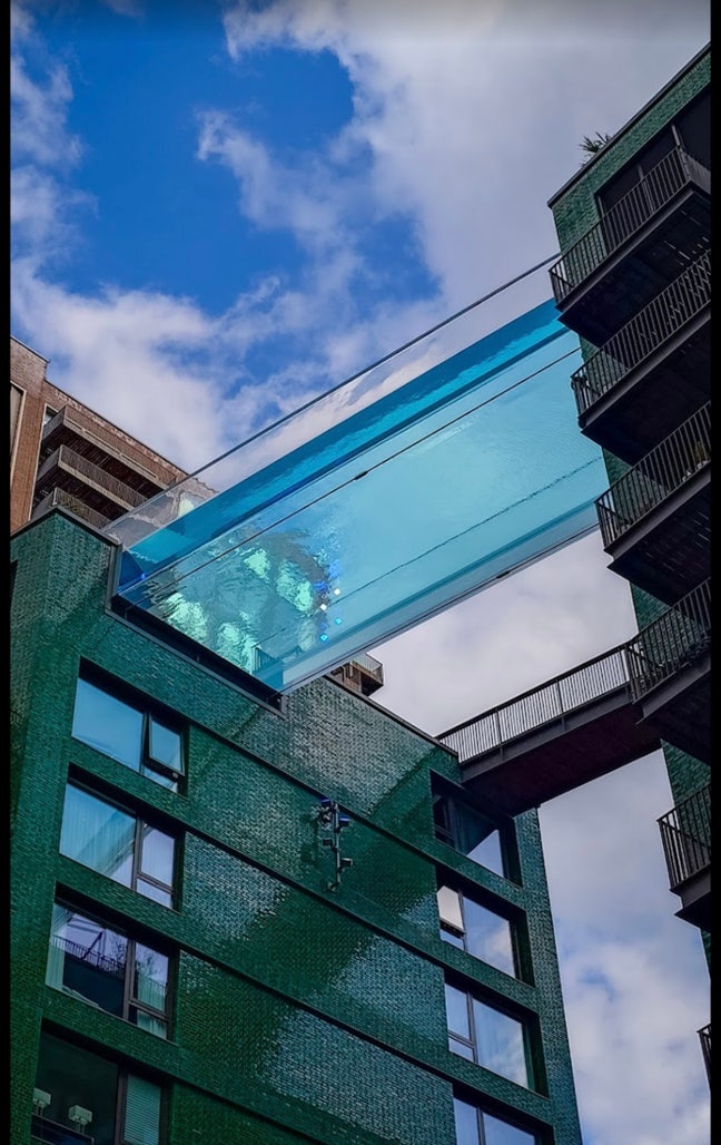 Looking for a flat mate / a spare room  Main Photo