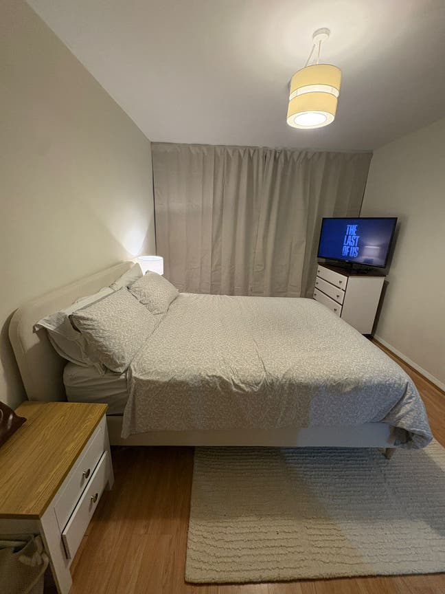 Very comfortable Large double room to rent.  Main Photo