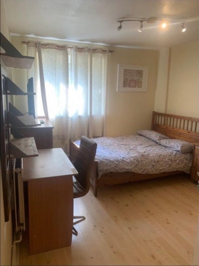 Canary Wharf Location | Bills Included | Big Room Main Photo