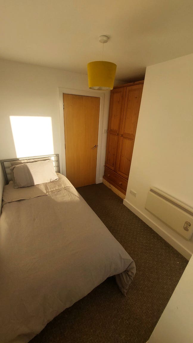 Single bed, private bathroom Main Photo