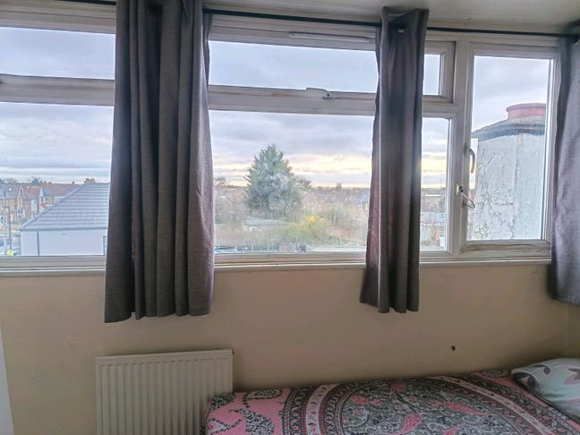 Single Room Available in Bedfont Main Photo