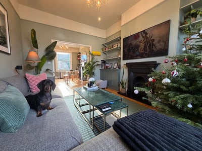 Clapham/Brixton King bed room in quiet street Main Photo