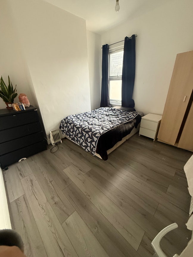 Double Room to Rent – Leyton (E15)  Main Photo