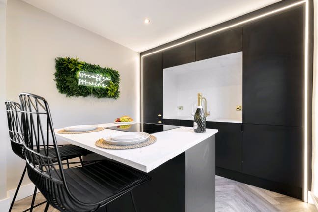 ✨ Modern All-Inclusive Home. (Young professionals) Main Photo