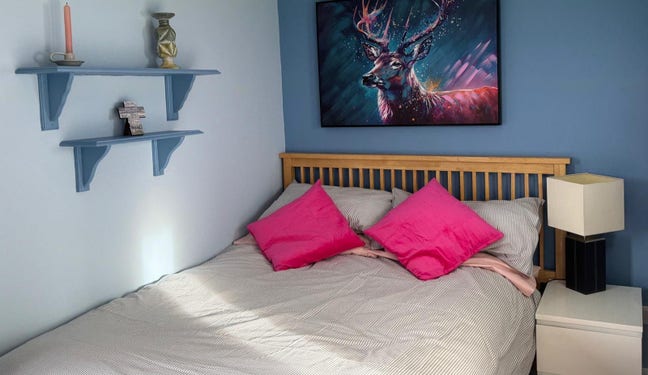 Rooms in furnished friendly home  Main Photo