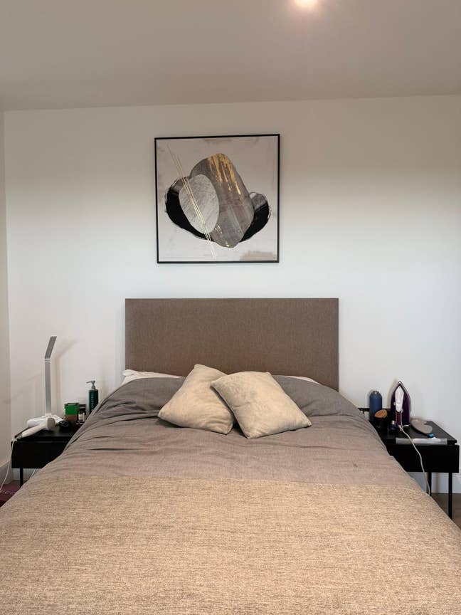 Luxurious 3-Bedroom Apartment in North Kensington Main Photo