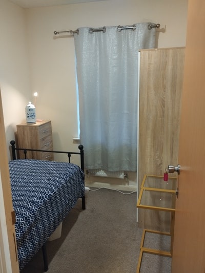 Small single bedroom  Main Photo