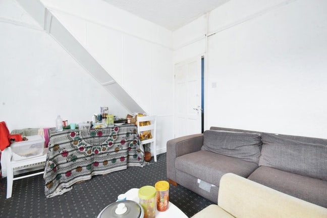 It’s available immediately  Main Photo