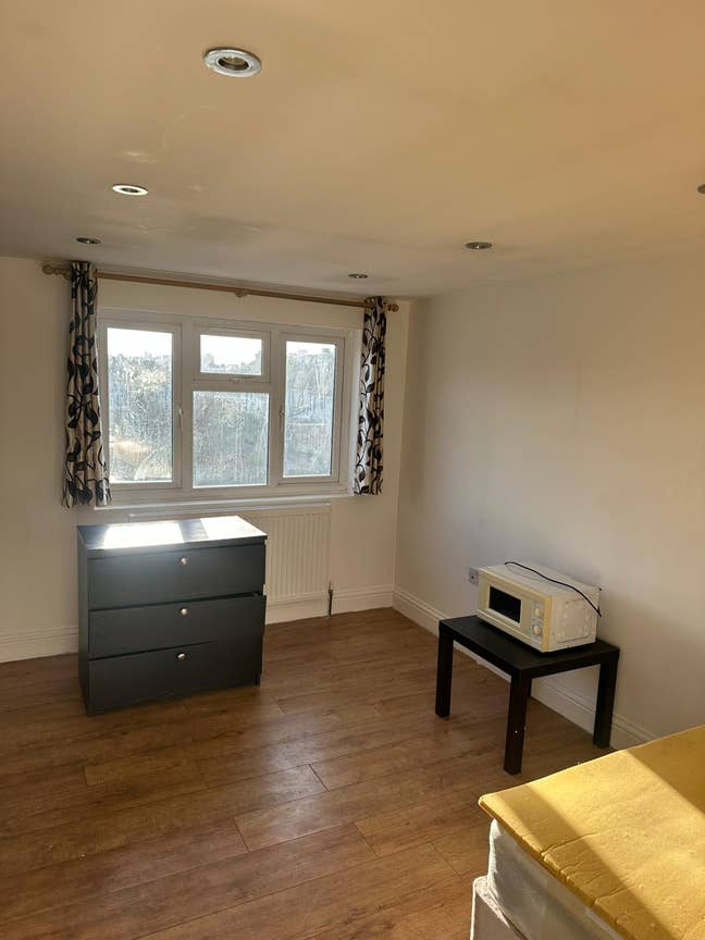 Cozy En-Suite Room in Kingsbury, NW9 all bills inc Main Photo