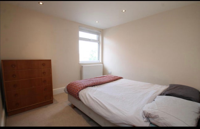 ***Lovely Double Room in Lewisham (ALL BILLS)*** Main Photo