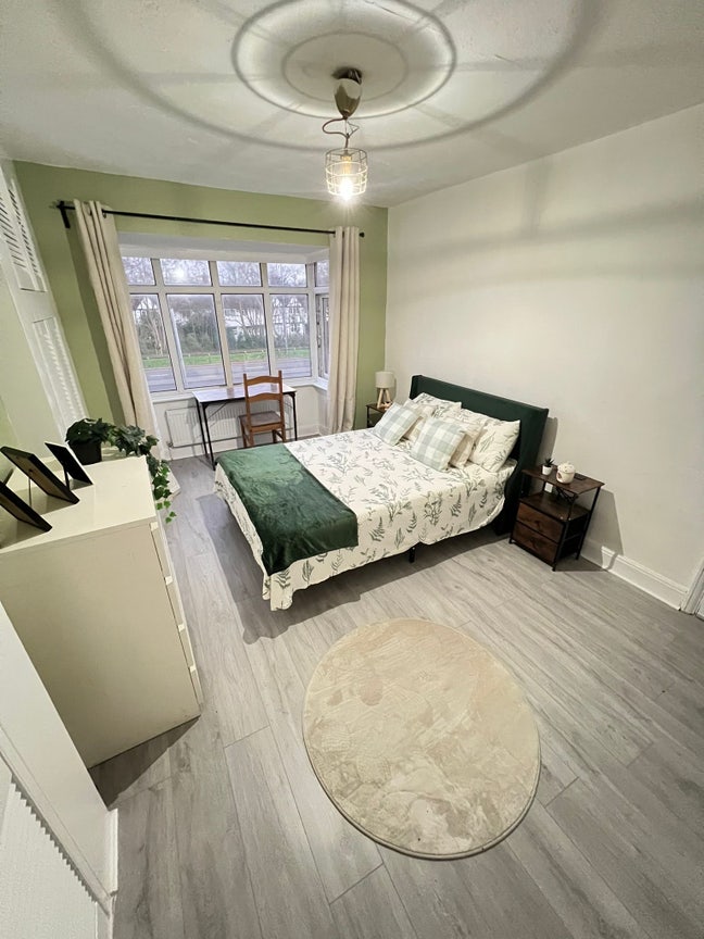 2 Rooms Available in Acton Towm 🏠  Main Photo