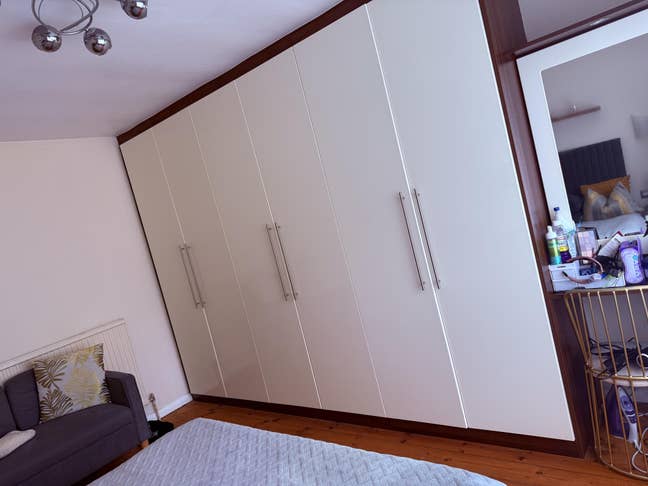 One big double room, fully furnished Main Photo