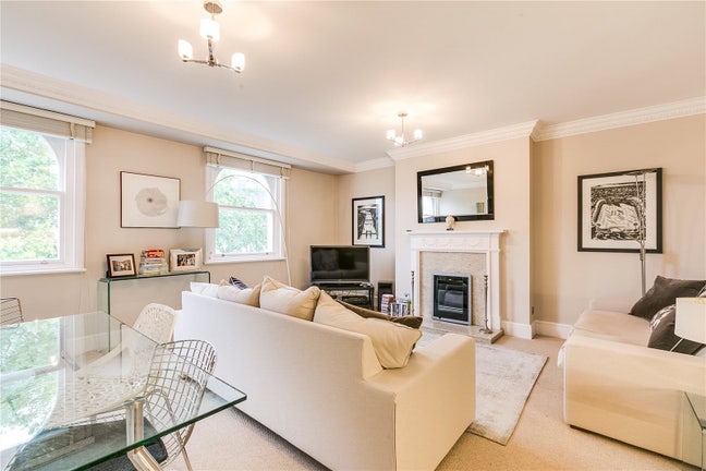 Room with private bathroom in Pimlico Main Photo