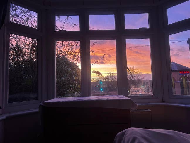 Spacious Double Room Near Uni of Essex/Tesco Main Photo