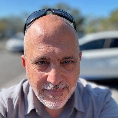 I am a professional male aged 55. I am lookin... Main Photo