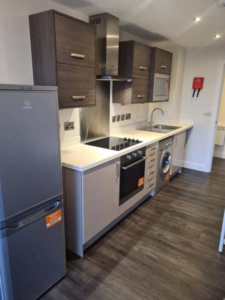 Tenancy takeover - Clarendon park, 2 bedroom Main Photo