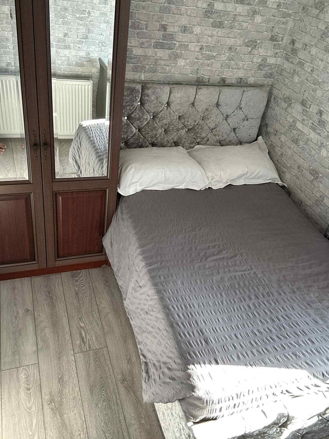 Room for rent  Main Photo