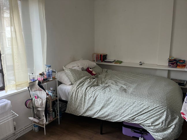 2 Large Double Rooms in Angel (8M Walk to Station) Main Photo