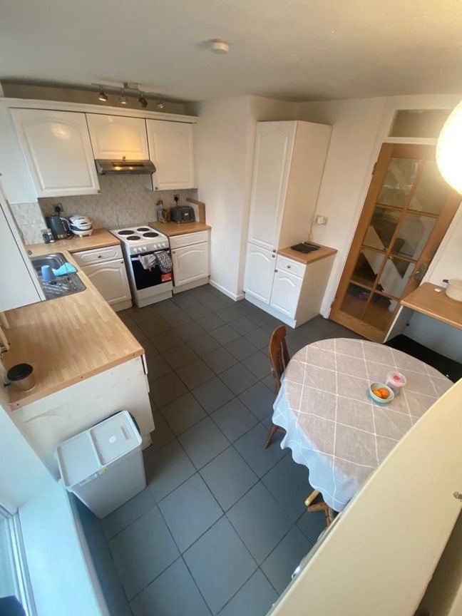 Furnished Room with All Bills inc! Main Photo